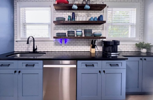 Charleston House | Updated 3 bedroom house minutes from Charleston and laid back Folly beach!