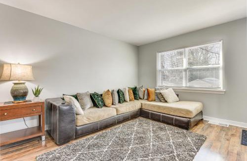 Enderly Park House | Updated Charlotte Home w/Yard ~ 3 Mi to Uptown!