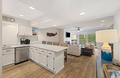 Isle of Palms Condo | Upgraded SEAGROVE Villa! Beachside, Desirable Location! Pool Access!
