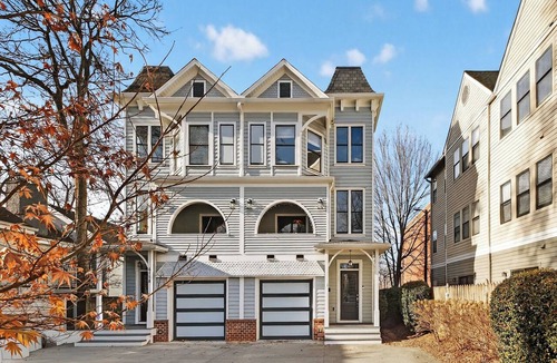 Charlotte Center City House | Uptown Charlotte Luxury 4 bedroom Townhouse walkable to everything