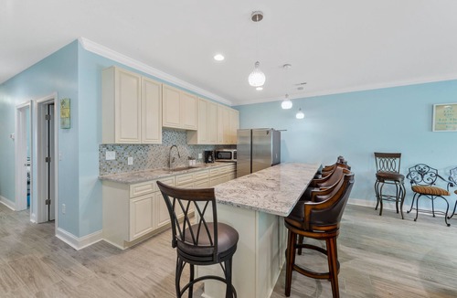 Atlantic Beach House | Vacation at the Red Pearl - 8 Bedrooms/5 Bathrooms - Private Pool with Tanning Ledge & Hot Tub