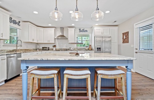 Heritage Woods House | Vicino al Mare | Spacious 4BR Home w/Pool & Spa | 0.5 Miles to Beach | 32 Baynard Cove Rd