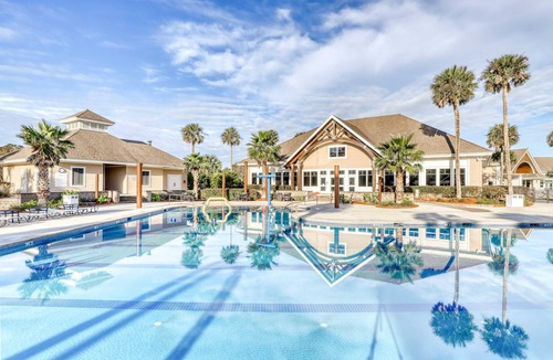 Spinnaker Beachhouses House | Villa with screened porch & fabulous views - just across the street from the beach
