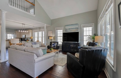 Garden City House | VIP House - Five-bedroom (5th bedroom is an open loft), private pool