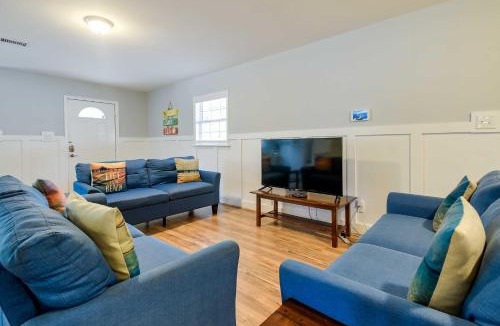 Atlantic Beach House | Walk to Atlantic Beach: Family Gem w/Fenced Yard