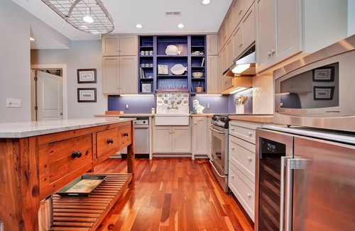 North Litchfield Beach House | Walk to Beach North Litchfield Home w/Private Pool & Hot Tub