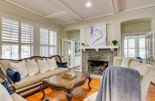 Hartsville House | Walk to Coker University & Dtwn! Home w/Game Room