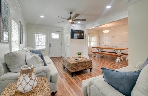 Atlantic Beach House | Walk to Water: Coastal-Chic Home Near Myrtle Beach
