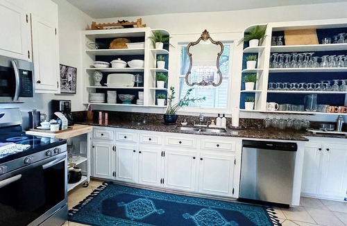 Plaza Midwood House | Walkable Historic Plaza Midwood Bungalow Near Uptown Charlotte