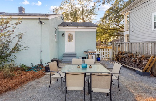 North Charleston House | Walkable to all things Park Circle!