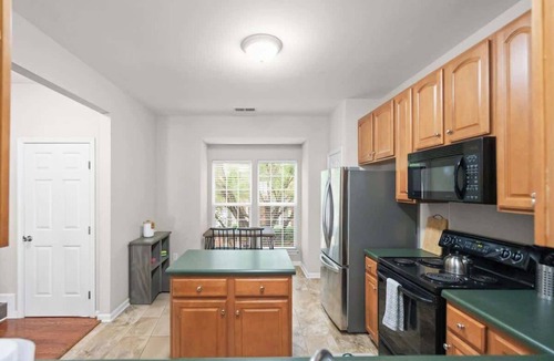 Huntersville House | Walking Distance to night life in Huntersville