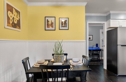 West Ashley House | Warm and Bright 4BR Home near Downtown Charleston