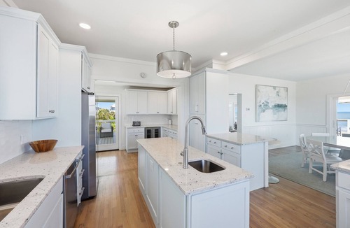 Debordieu Colony House | Water's Edge Amazing fully remodeled interior oceanfront 6 bedroom