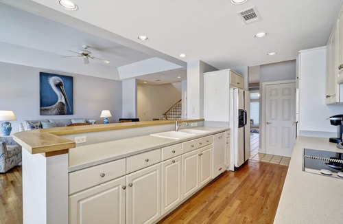 South Beach Villa | Waterfront Four Bedroom Townhome ~ Stunning Views ~ Porch with Water View