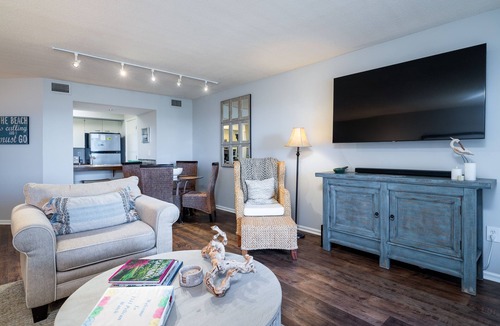 Seabrook Island Villa | Waterfront on Pelican Beach! Amazing Sunsets! Bring Your Pup! Amenity Access Included