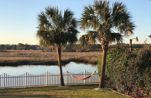 Goose Creek Apartment | Waterfront Retreat Private Hot Tub Dock Fishing A