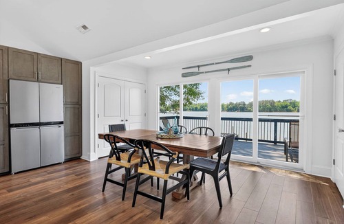 Dixie - Berryhill House | Waterfront + Sunset + Dock Views and Lake Wylie