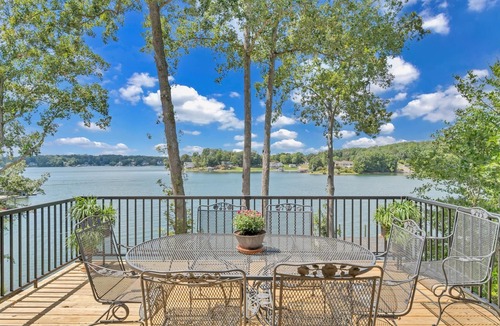 High Point House | !We have water! "Views to die for" Near HFB/Dock/Kayaks/Grill/GmRm/OutdoorSpaces