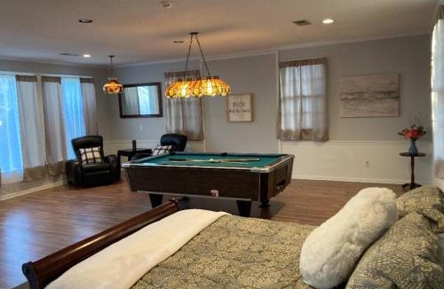 Columbia House | Welcome to Columbia!-enjoy this tranquil space