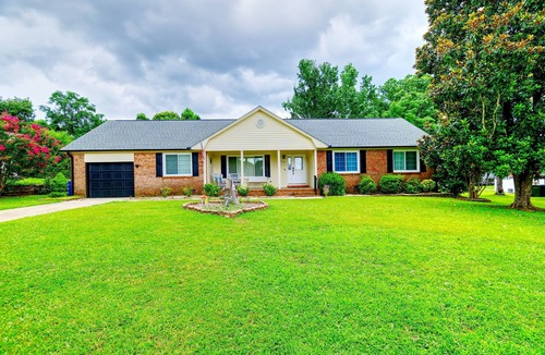 Westover House | Welcome to “Persimmon Grove” the Cozy Farmhouse with Modern Amenities