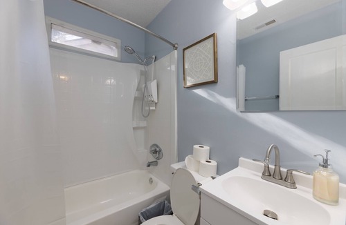 Rosewood House | Welcome to the Urban Bungalow, a historic duplex in the Heart of Rosewood.