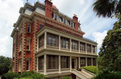 Harleston Village Hotel | Wentworth Mansion