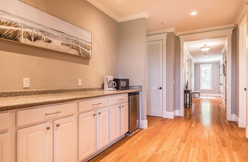 Sweetgrass House | “What a View!” Pet Friendly - Amazing marsh views, Golf cart included - 160 Davis Love