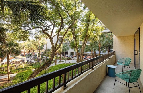Shipyard Plantation Hotel | Wonderful Place To Stay! Close to Village at Olde Town Park, Beachfront!