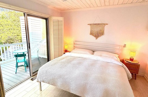 Charleston House | World of Charleston: Quiet & Cozy Townhome Close to Historic DT & Folly Beach!