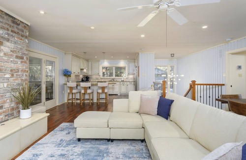 Sea Pines House | Wren's Nest - 4BR Sea Pines Retreat + Waterfall Pool + Walk to Beach