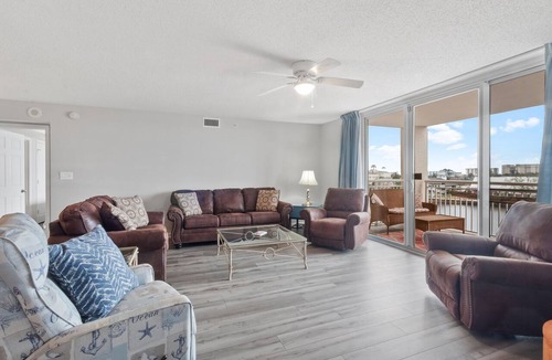 North Myrtle Beach Condo | Yacht Club Villas #2-504 Spacious Condo!