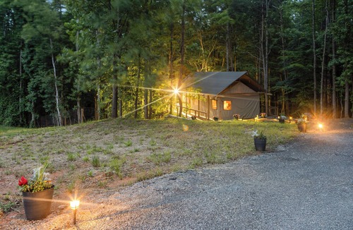 Troutman House | Zootastic Getaway | Private Zoo Access + Nature Retreat