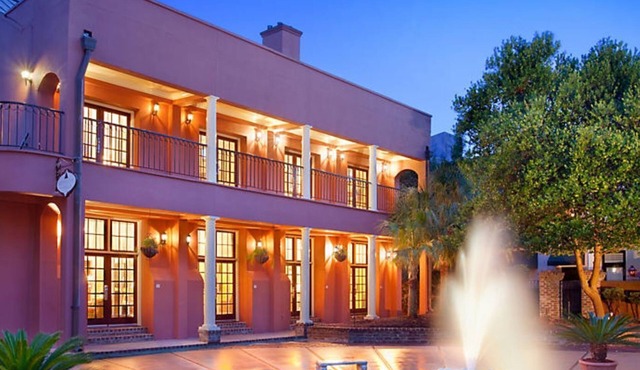 1 Bedroom Loft at The Lodge Alley Inn