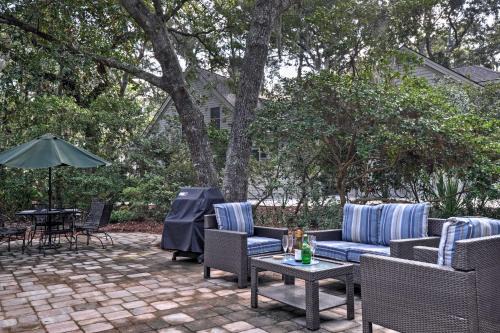 < 1 Mi to Beach: Family-Friendly Hilton Head Home