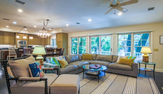 10 Min Walk to Beach; Dog Friendly, One Level Home w Golf Course Views