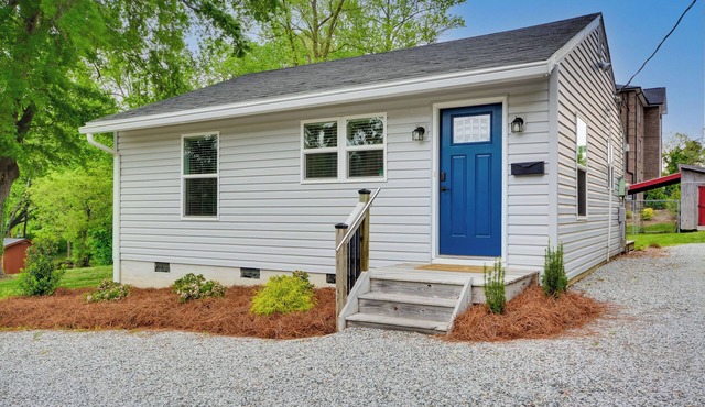 2 Mi to Downtown: Greensboro Home By Park!