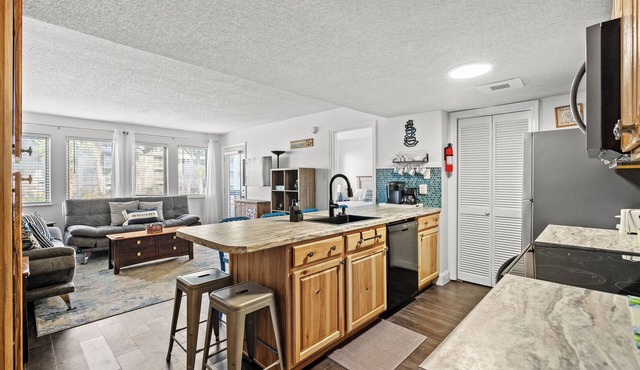 2BD/2BA in Five Seasons, Myrtle Beach Resort.