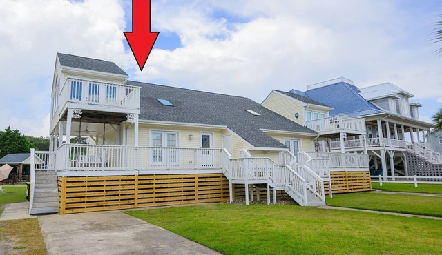 3 Bedroom, 2nd Row with a Shared Pool - Beach Bliss