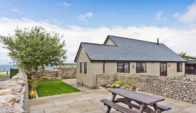 3 bedroom accommodation in Carnforth in Carnforth