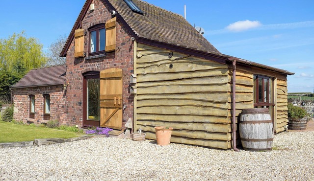 3 bedroom accommodation in Crudgington, near Telford in Telford