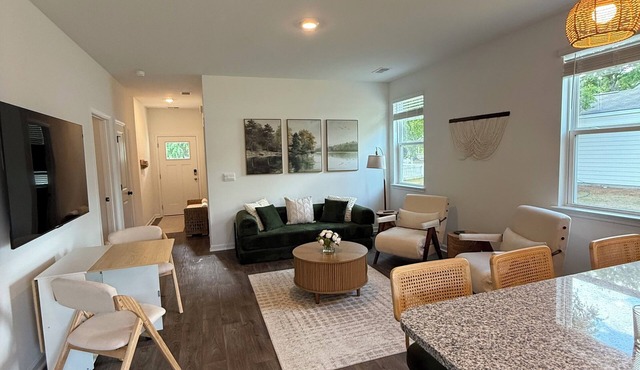 3-bedroom house in fabulous Summerton next to lake