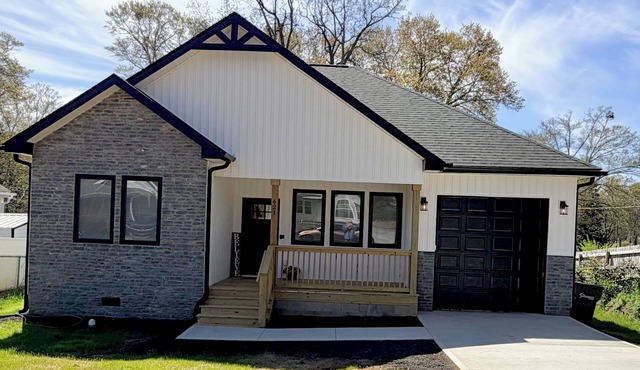 3-bedroom NEW House in Downtown Spartanburg