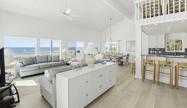 446 Tarpon Blvd