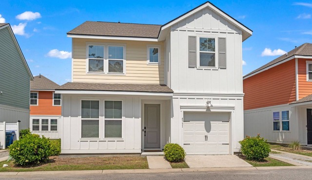 4BR Cottage Near Beach, Golf & Broadway