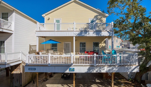 5 BR Beach House in Oceanfront Family Resort
