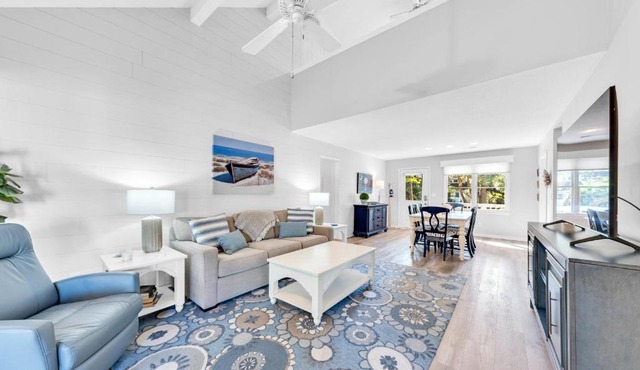 507 Tarpon Pond Cottage
