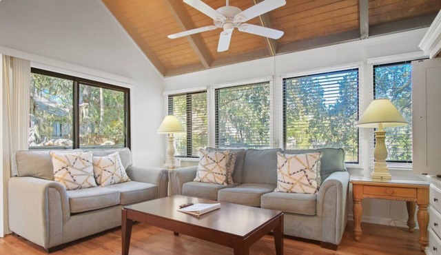 67 Night Heron | Lagoon Views + Loft + Pool