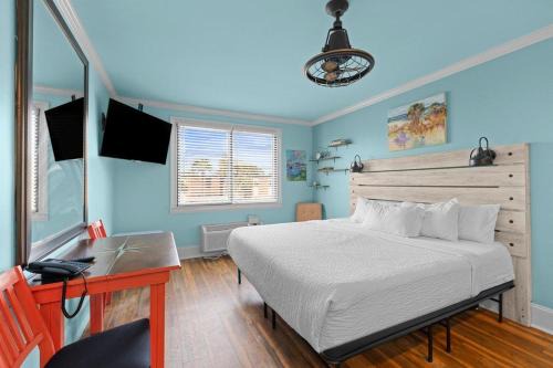 Beaches and Waves Resort View 2nd Floor