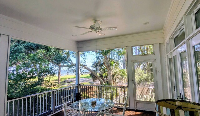 Beachfront Spa Apartment with Jetted Tub and Steam Shower on Daufuskie Island