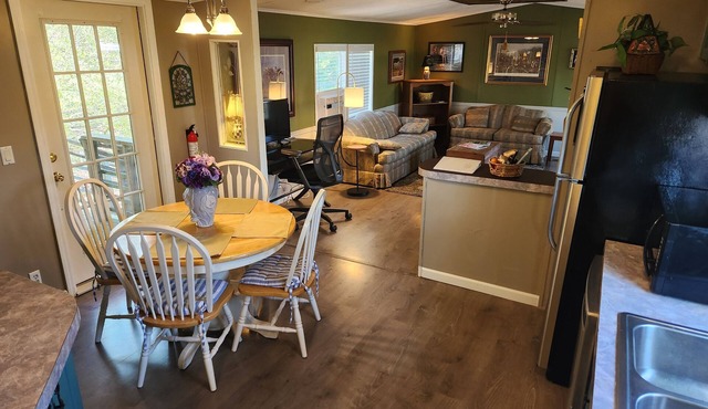 Beautiful home on 5 acre gated horse farm 3.5 miles from Tryon Equestrian Center in Tryon